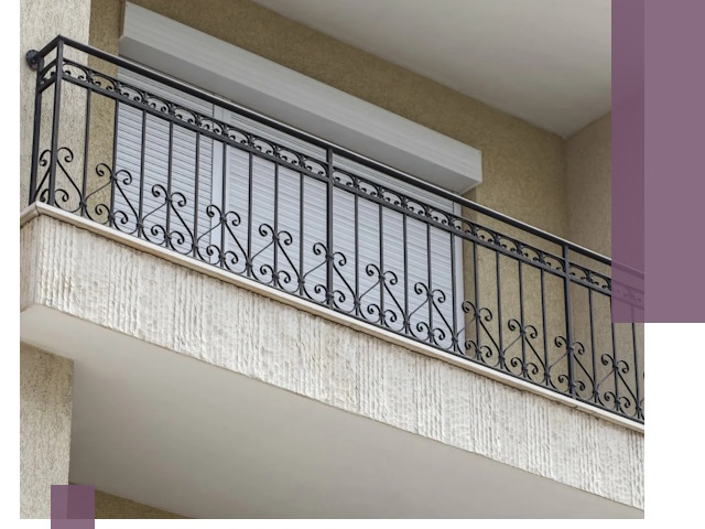 Балконные ограждения из металла и стекла в Можге для домов