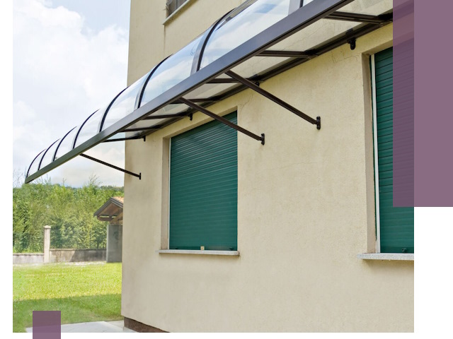 Козырьки над окнами в Можге — изготовление и монтаж по выгоде